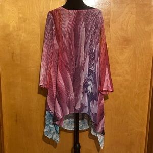 The Pyramid Collection Large Vibrant Pink and Purple Top